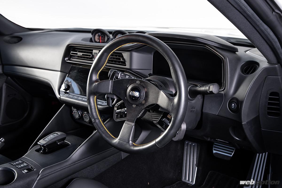 RZ34乗りは大注目！」ステアリングスイッチを生かしたまま社外