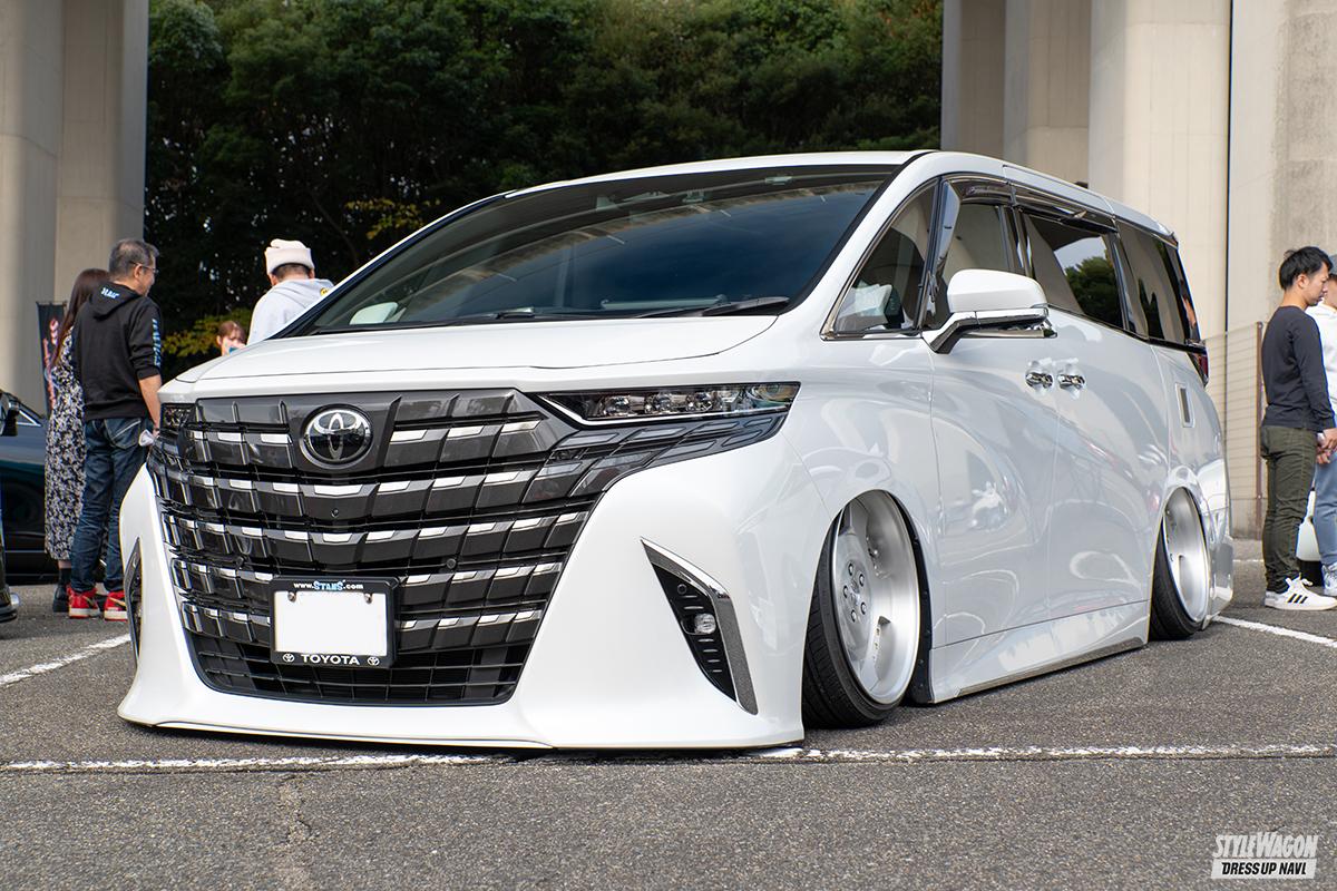 これからのトレンドはディッシュ系ホイール!? パワー感あふれるトヨタ