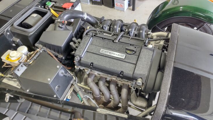 整備】ケータハム セブン250Rカムイ｜エンジンオイル交換｜輸入車専門