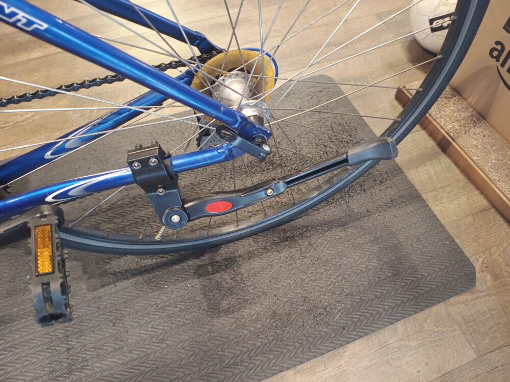 ギガテックス・モータース【中古ロードバイク】ジャイアント OCR-3