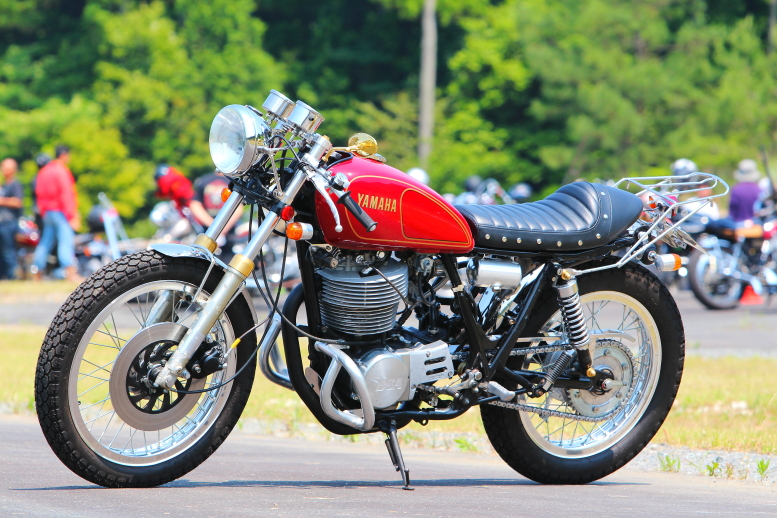 カフェレーサーWeek】singlebigk／1978 SR500 “初期型クラシックカフェ