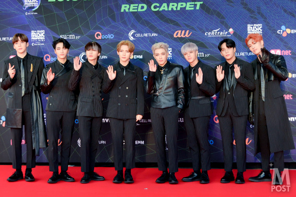 写真】ATEEZ『2019 MAMA（Mnet Asian Music Awards）』レッド
