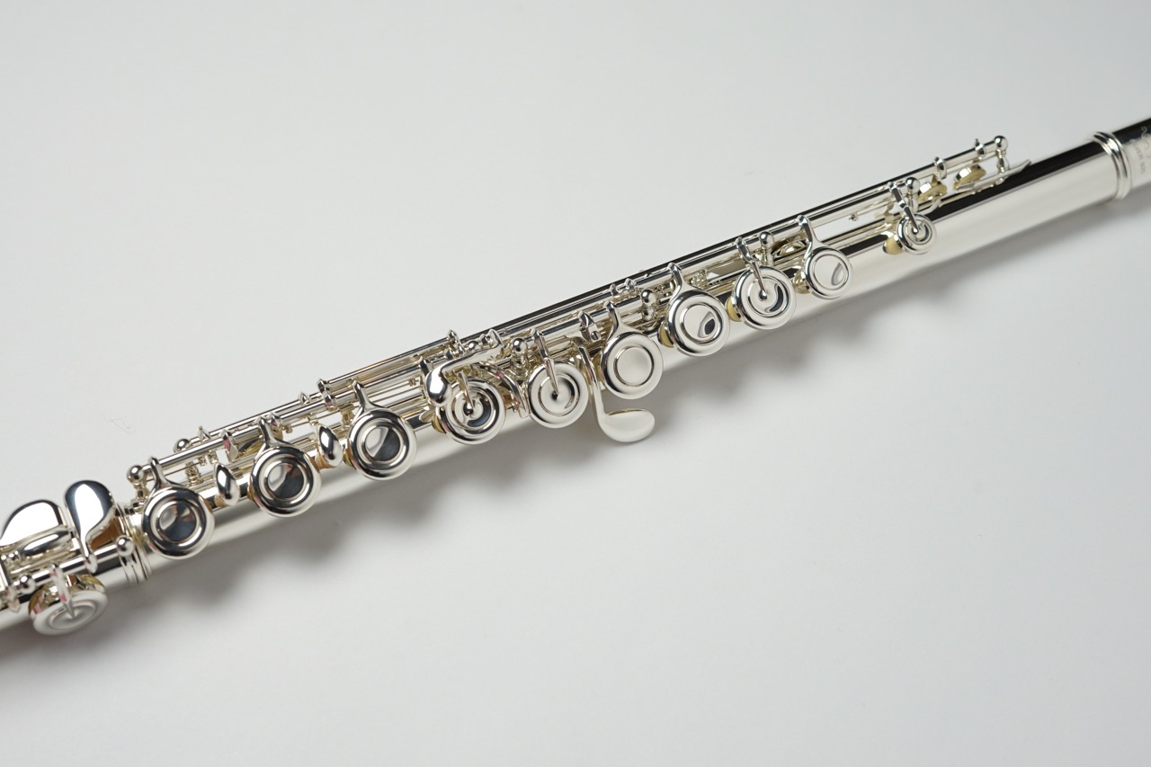 売約済】《美品中古》ヤマハ 総銀製フルート YFL-717 入荷しました