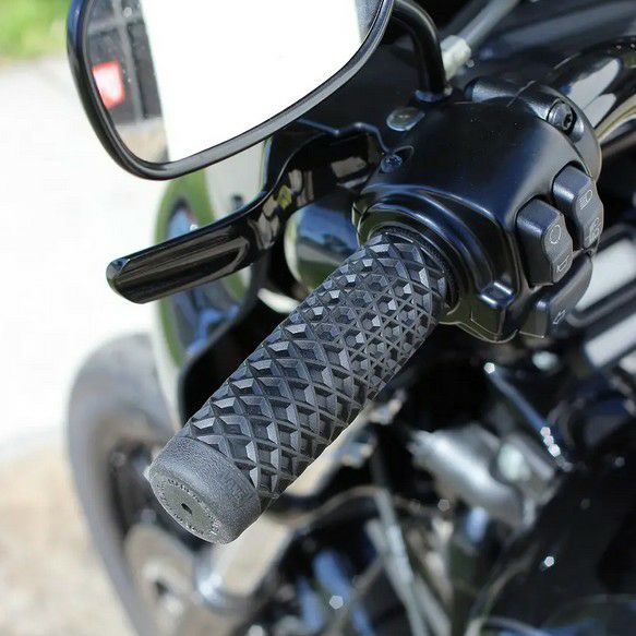 ODI VANS/CULT V-Twinグリップ ブラック 7/8インチ | バイクカスタム