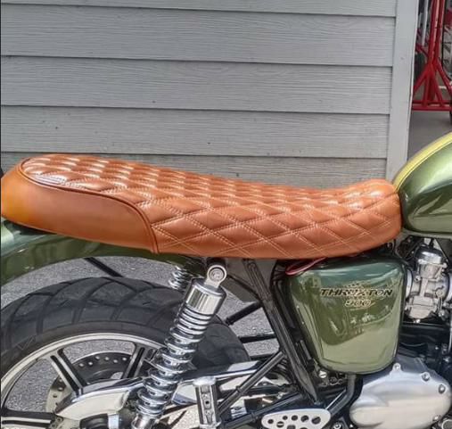 トライアンフ 空冷ボンネビルT100、スクランブラー、スラクストン