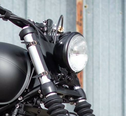 トライアンフ ボンネビル(Bonneville) T100&T120|ヘッドライト ステー