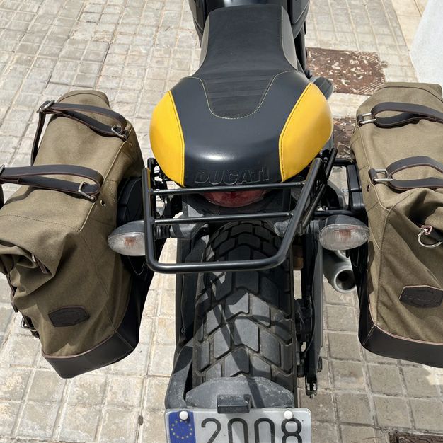 ドゥカティ スクランブラー リアラック & サドルバッグ ステー