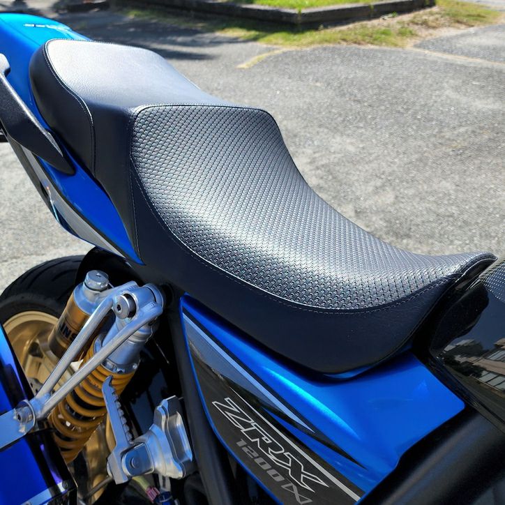 ZRX1200DAEG/1200R/1100 LOWシート ゲル入り タックロール 艶あり