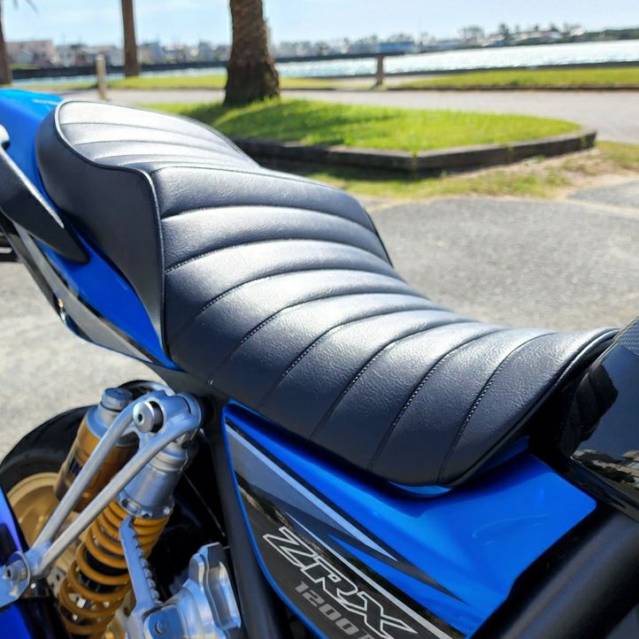 ZRX1200DAEG/1200R/1100 LOWシート ゲル入り タックロール 艶なし