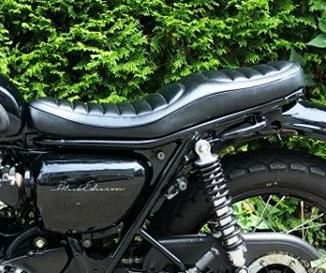 W400, W650, W800 カスタムシート タイプ1 オメガレーサー | バイク