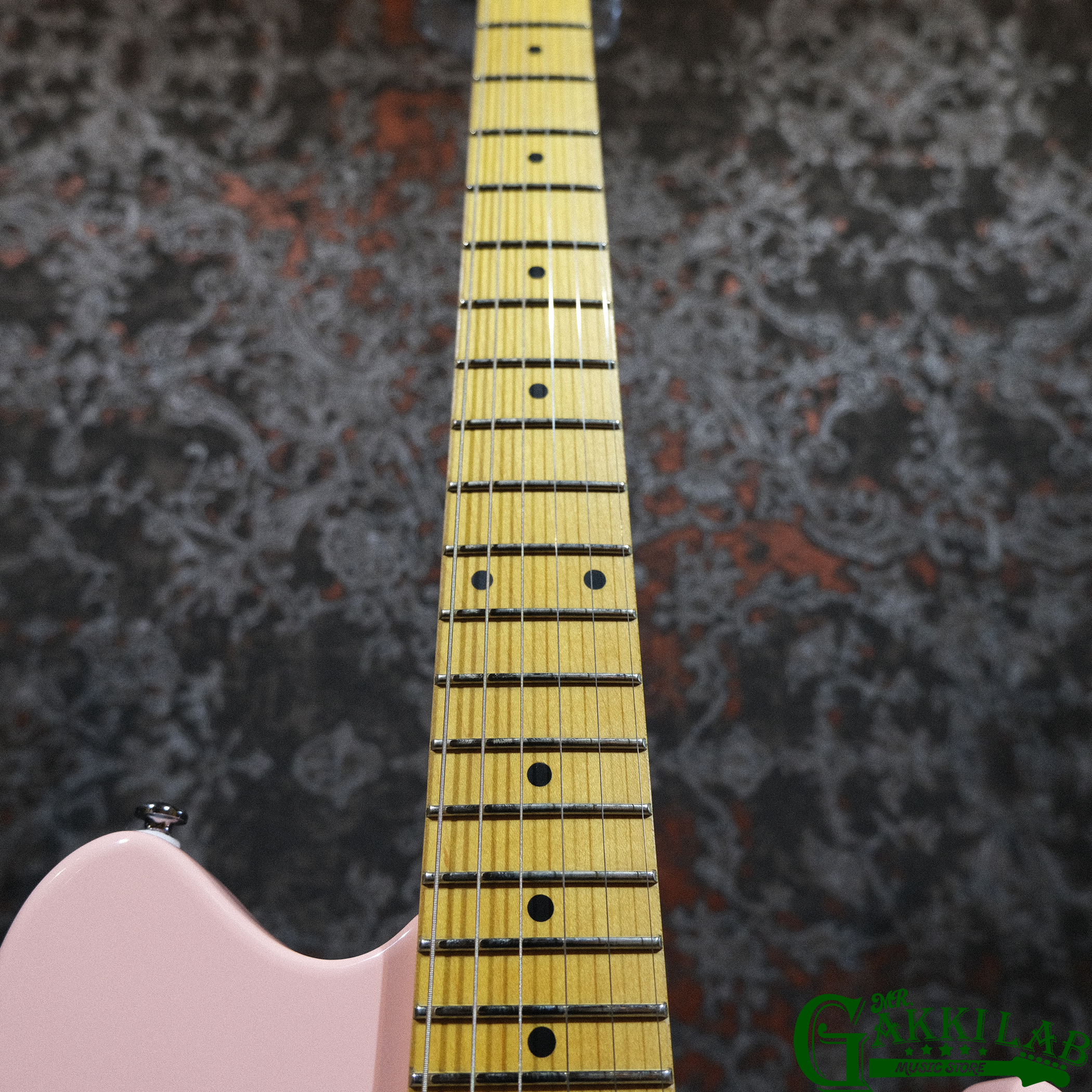 G&L Tribute Series Fallout / Shell Pink | 札幌の楽器屋さん｜MR