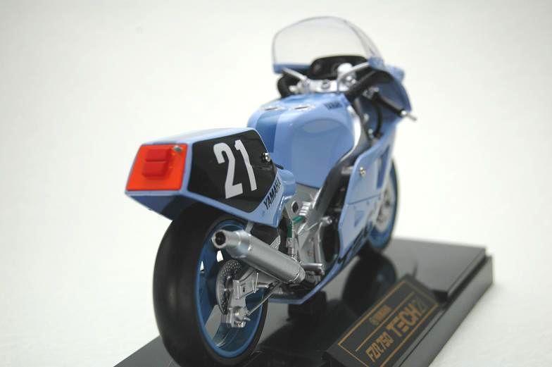 ローソン ヤマハ バイクコレクション当選品 FZR750 TECH21: 無駄遣いの帝王