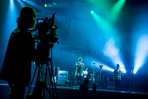 須田景凪、初のオンラインライブ「須田景凪 ONLINE LIVE 2020 “催花