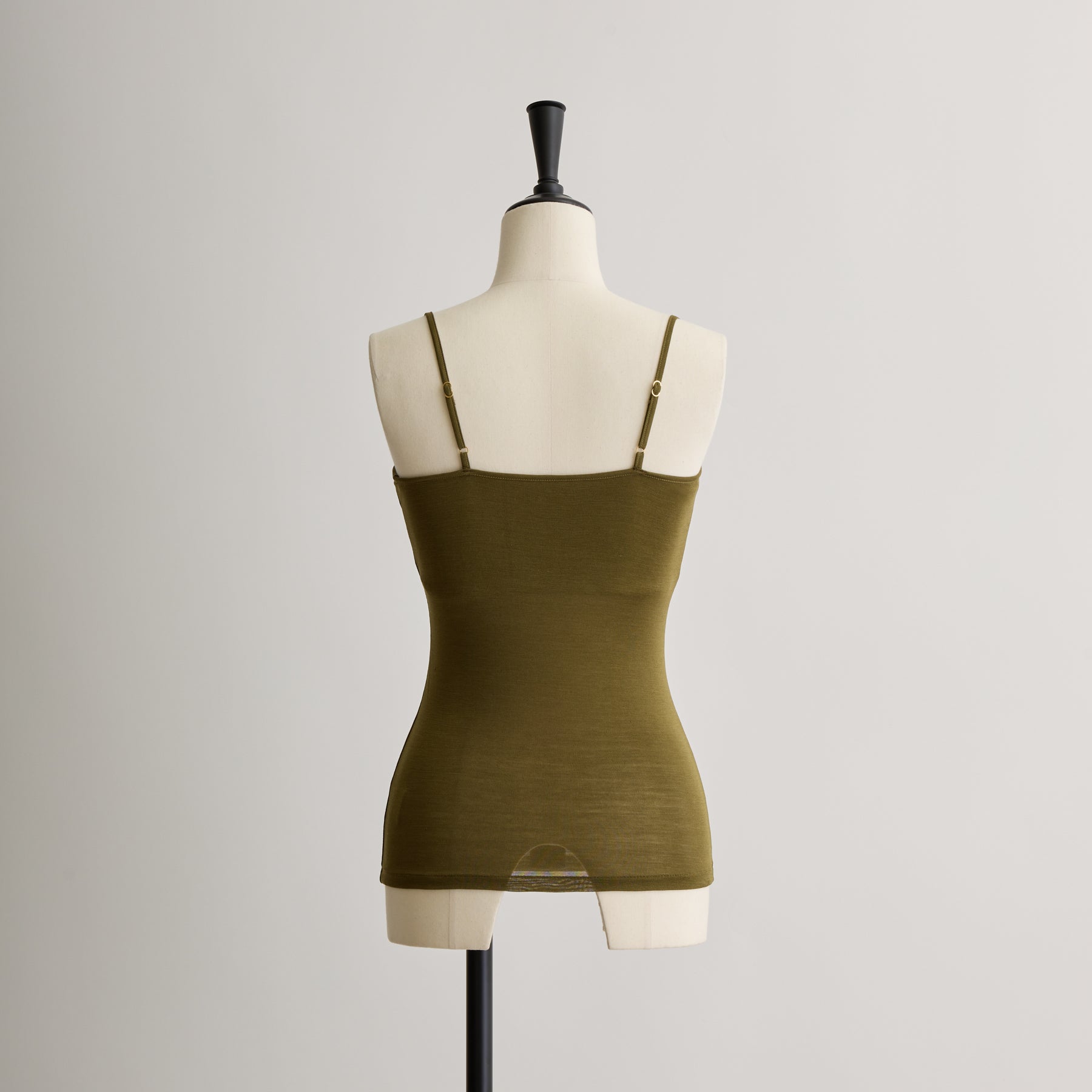 シルク100%ベアキャミソール, カップ付き, オリーブ／ベアトップ型