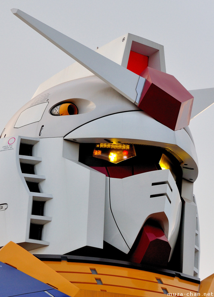 gundam-statue-head-big.jpg