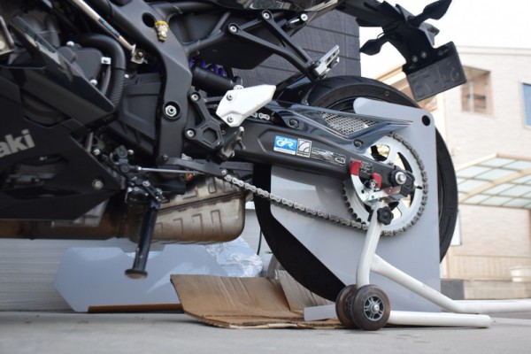 ZX-25R用チェーン洗浄の保護プレート『チェンシコプレート』レビュー