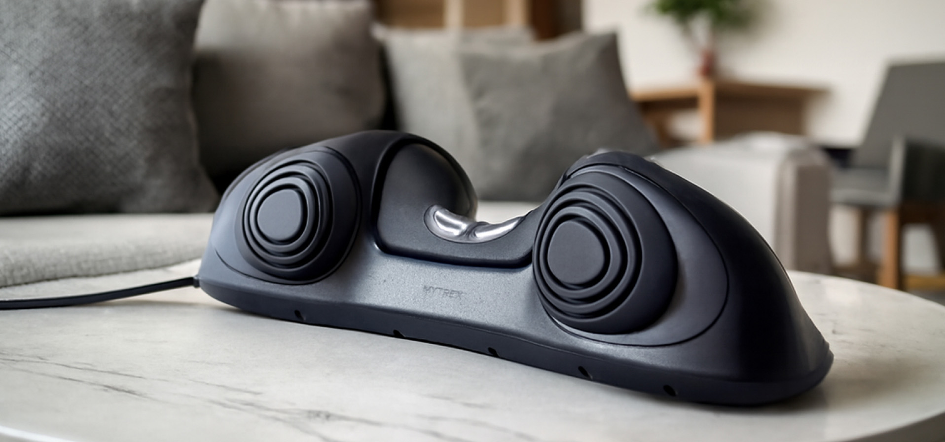 つらい首と目に、詰まりレスの新習慣。｜MYTREX RESET NECK｜強牽引の