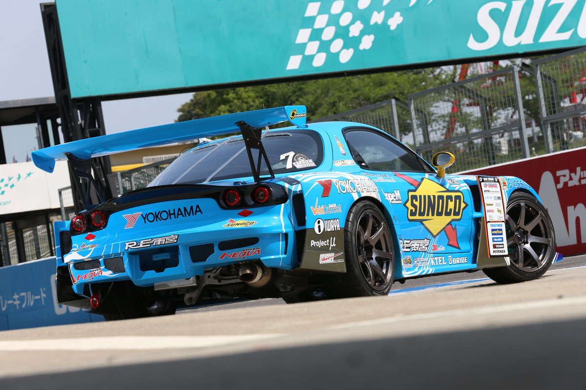 RE雨宮3ローターRX-7、決勝敗退も驚異的な戦闘力を見せる D1GP第2戦