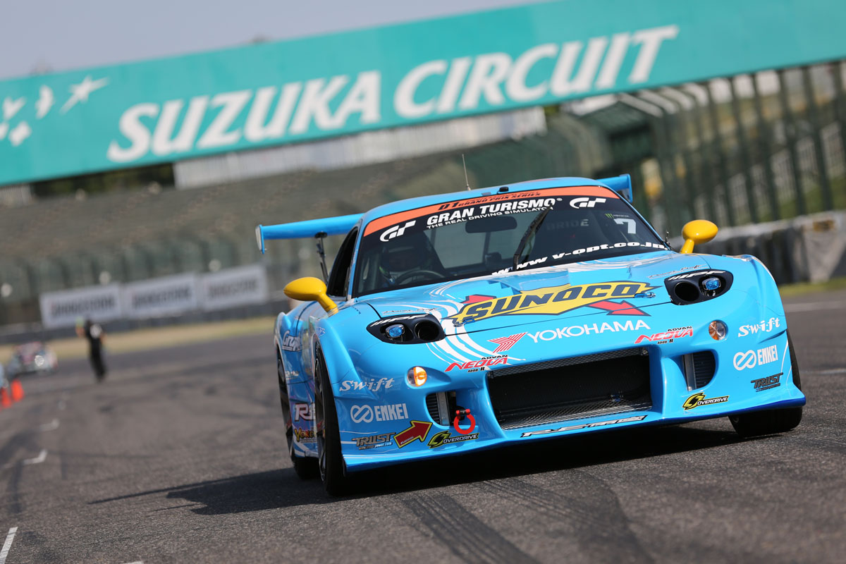 RE雨宮3ローターRX-7、決勝敗退も驚異的な戦闘力を見せる D1GP第2戦