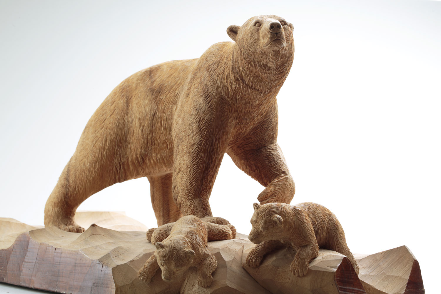 第8回特別展示「生誕90年記念 藤戸竹喜の世界展」 – 国立アイヌ民族博物館