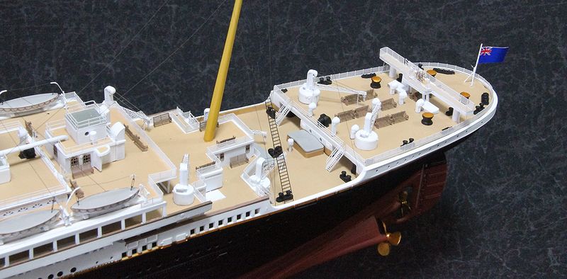 1/350 客船 R.M.S.タイタニック ディティールアップ 電飾組込完成品