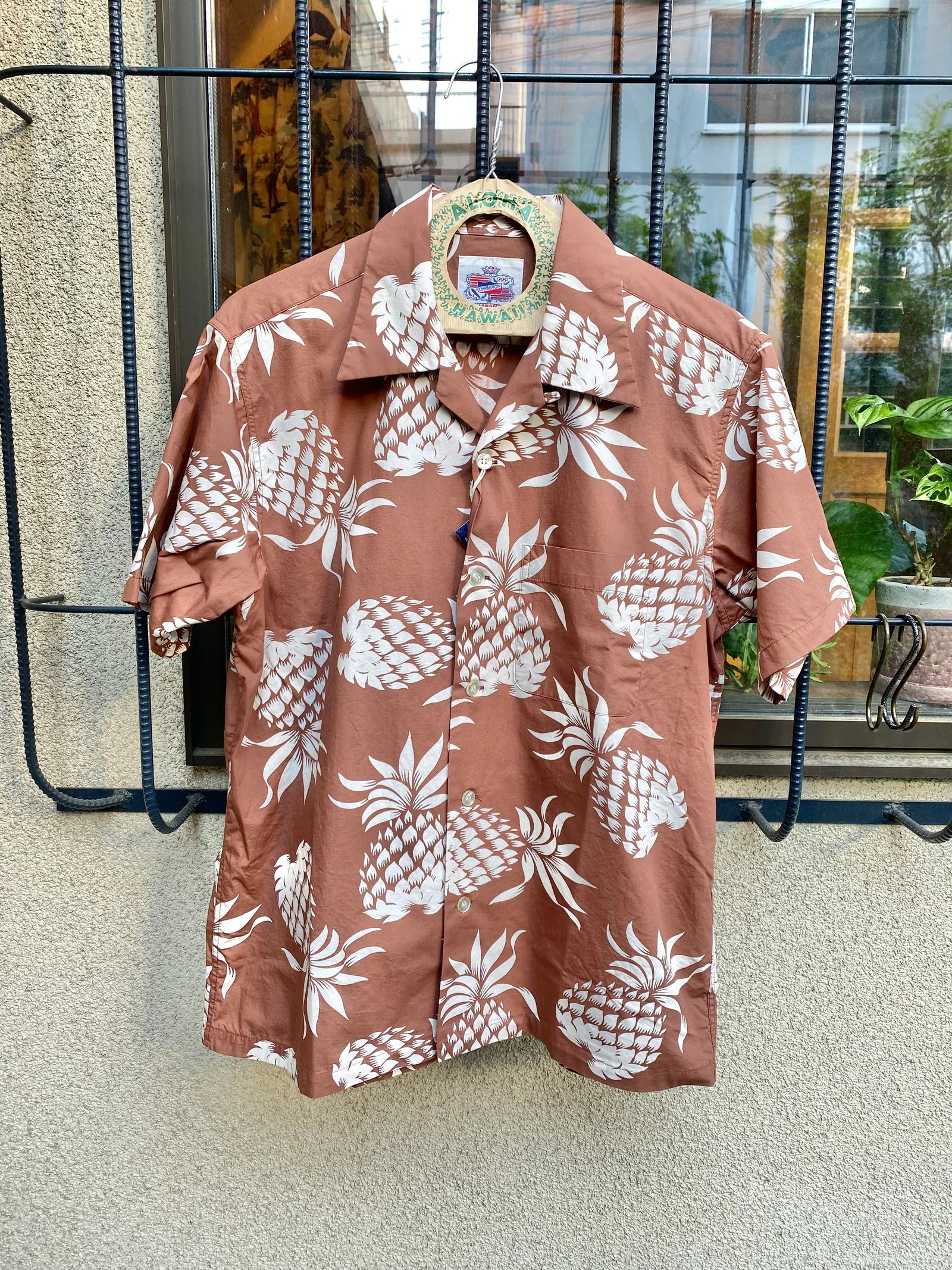 DUKE KAHANAMOKU - COTTON HAWAIIAN SHIRT “DUKE'S PINEAPPLE