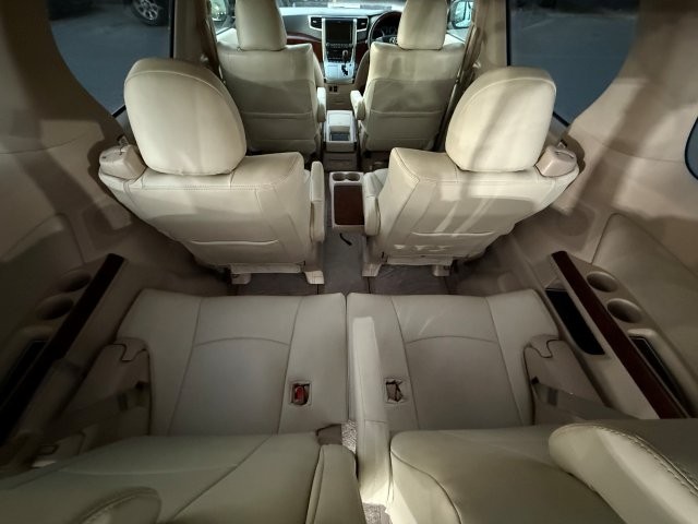 Toyota Alphard Model#ANH20-8008578