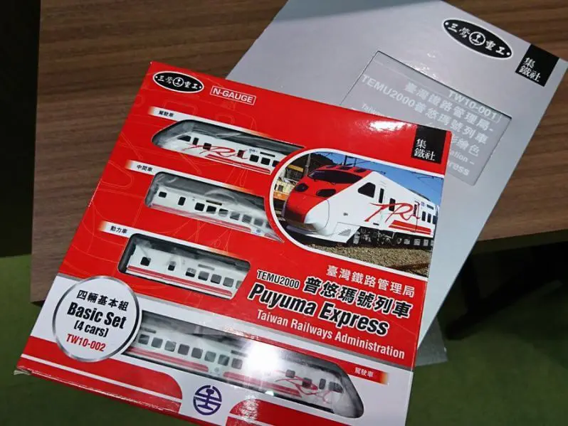 F MODELS 三鶯重工(サンイン重工) TEMU2000 普悠瑪號列車 台東彩繪色