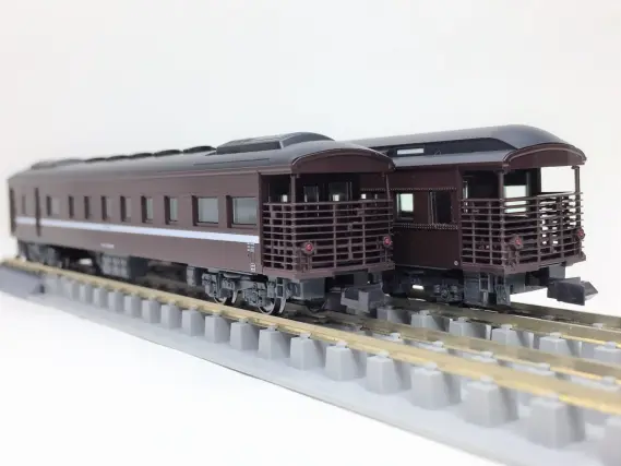 35系4000番台 SLやまぐち号が入線しました。KATO 10-1500 5両セット