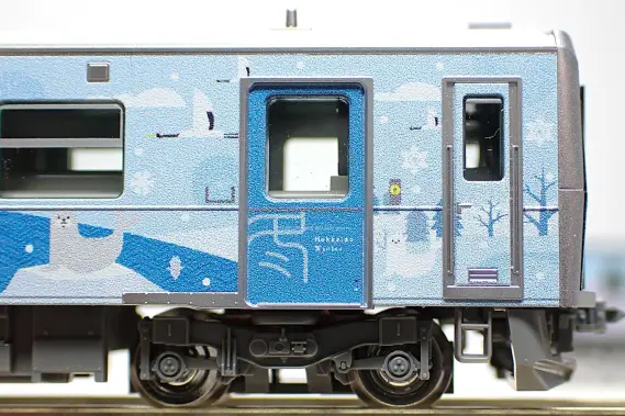 JR北海道 H100形(H100-80 H100-81) 石北線・富良野線ラッピング車が