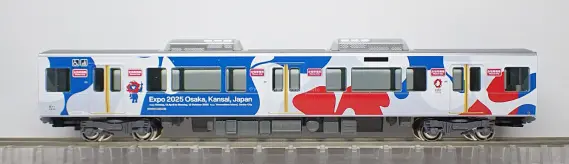 323系 大阪・関西万博ラッピング列車（ミャクミャク）が入線しました