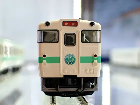 キハ147形ディーゼルカー（日田彦山線BRT ひこぼしラインラッピング