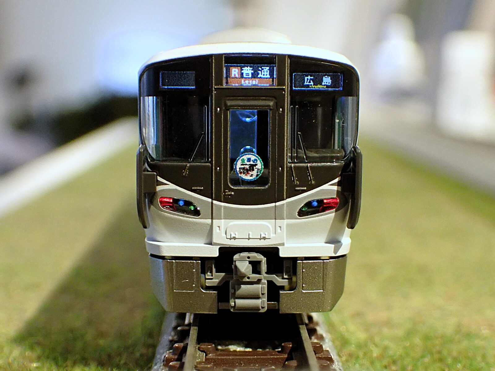 JR 227系近郊電車・広島電鉄5100形(ラッピングコラボトレイン)セット