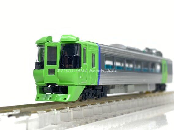 785系300番代 特急「スーパー白鳥」用増結改造車 NE-303編成が入線しま