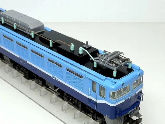 EF81 408 JR貨物試験塗装機が入線です。ホビーセンターカト 3066-S