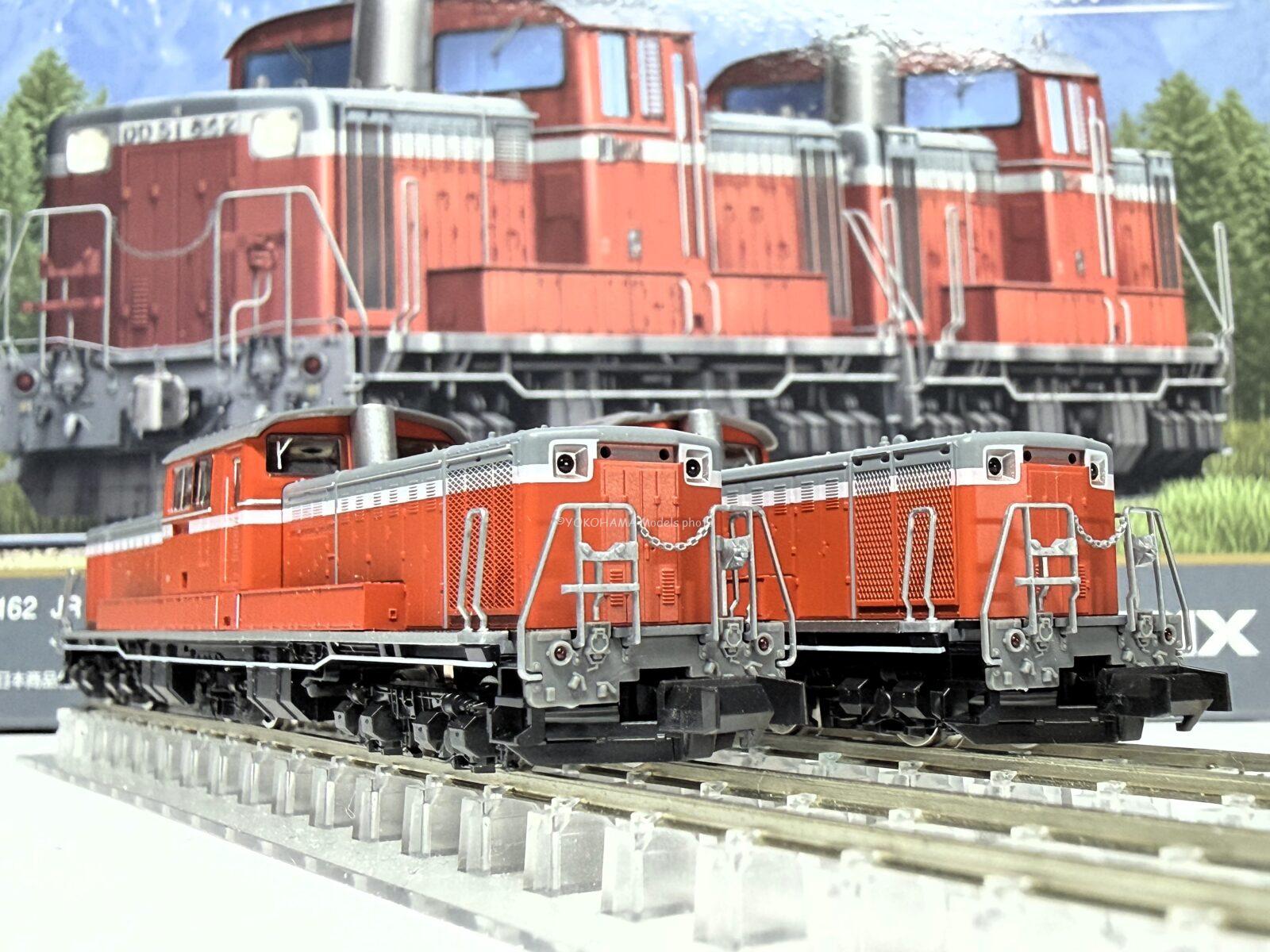 DD51 800番代（ぐんま車両センター）セットが入線しました。 TOMIX