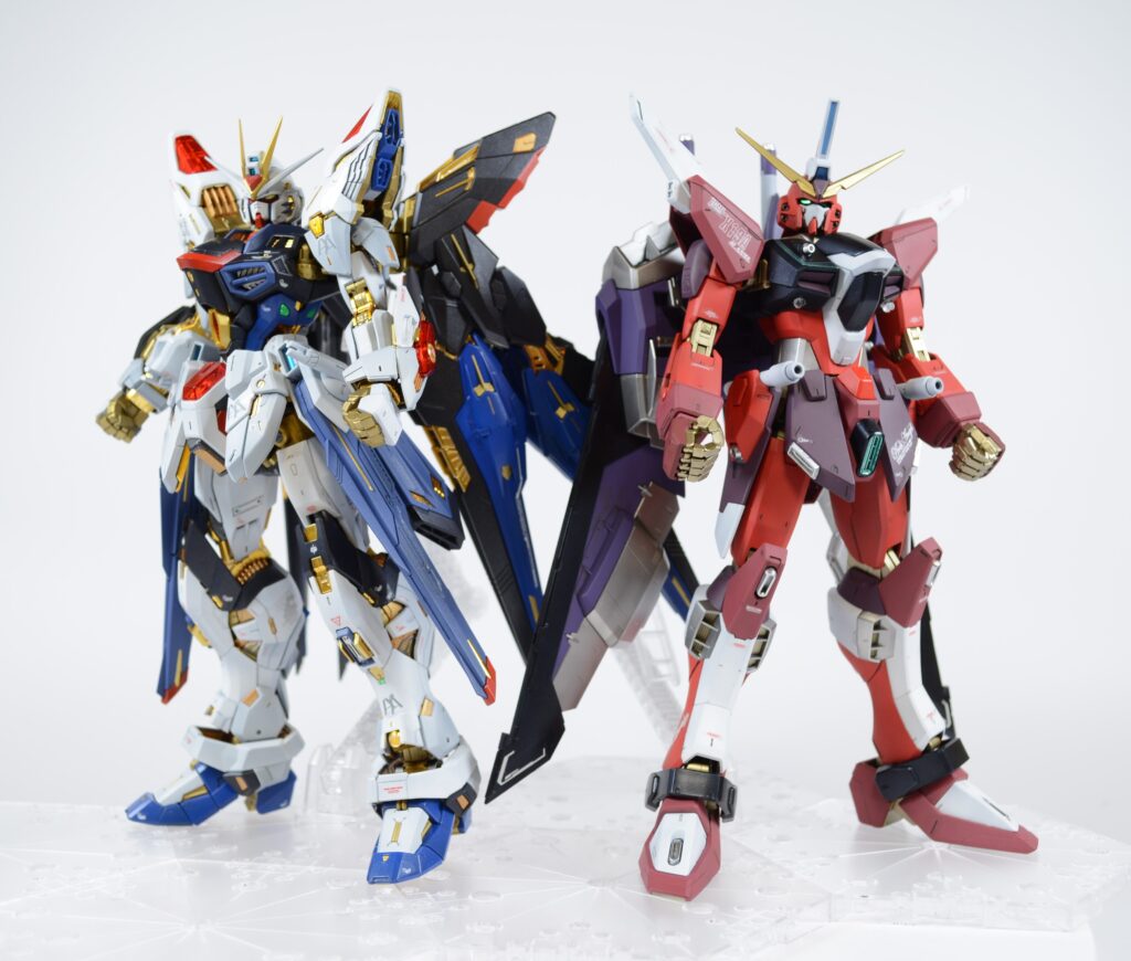 MGEXストライクフリーダムガンダムの塗装完了、ポージング画像