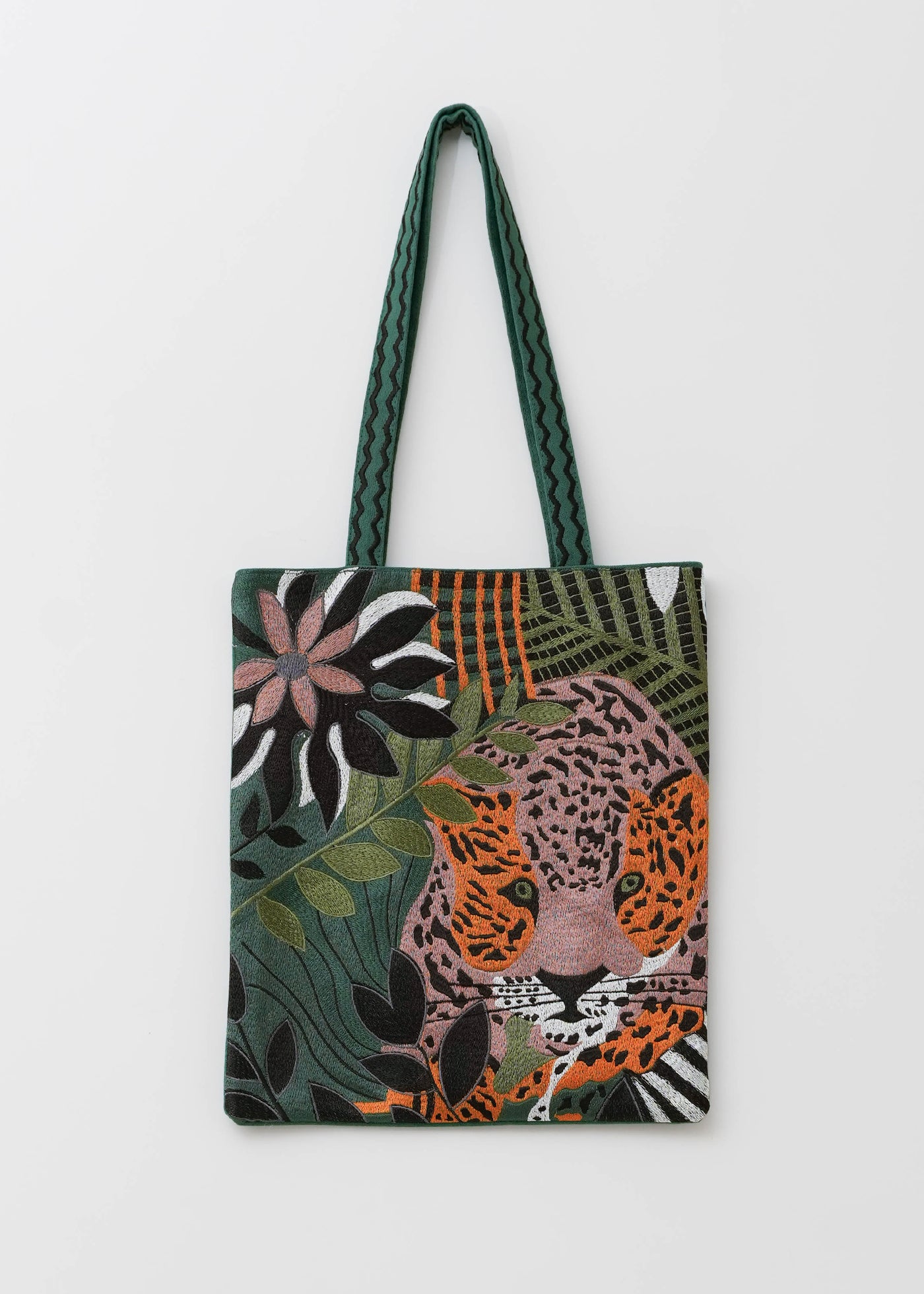 Animal Embroidery Tote Bag | Pasand by ne Quittez pas | パサン