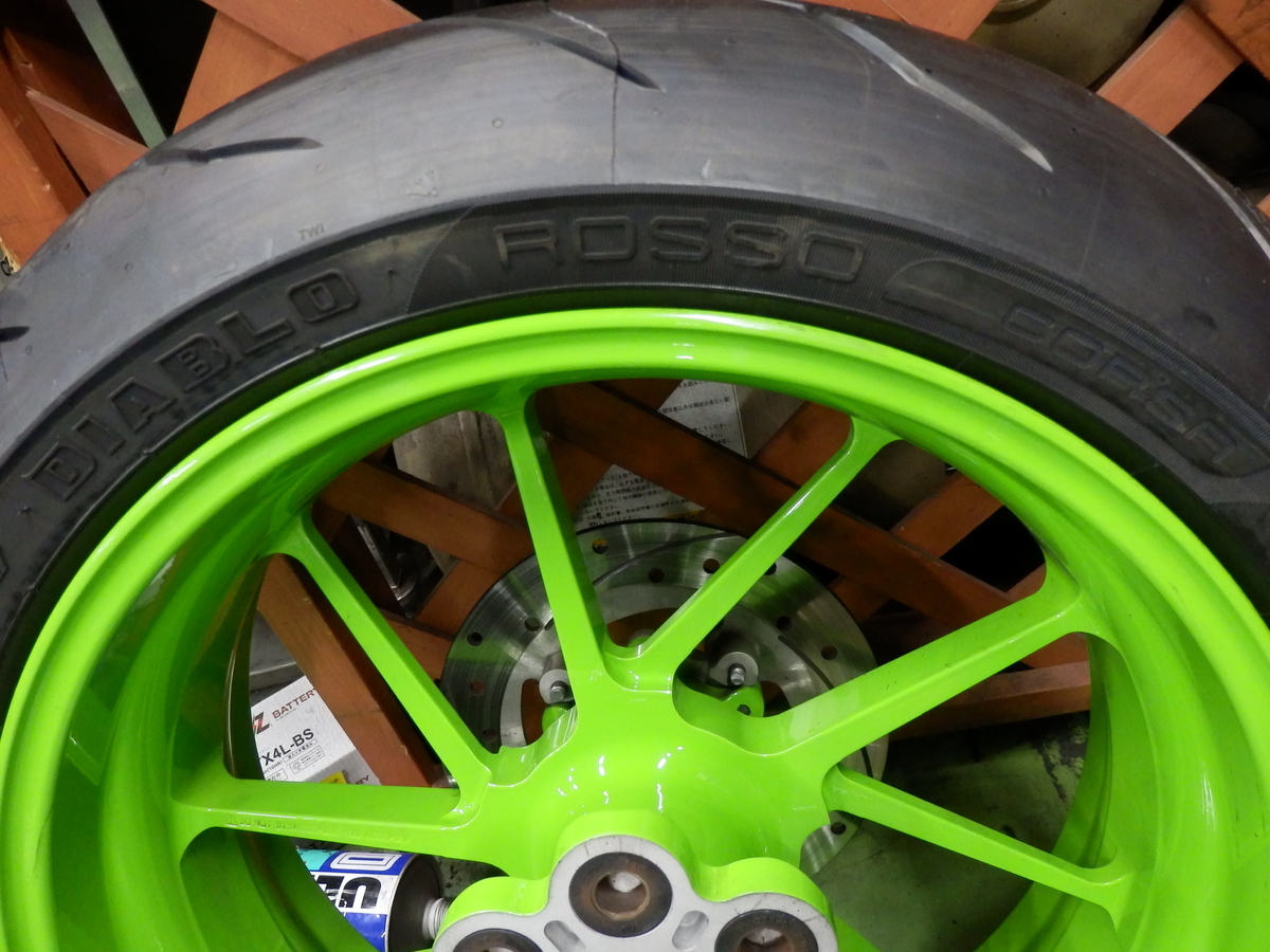 カワサキ ZX-12R『タイヤ交換』ピレリ ディアブロ ロッソコルサ