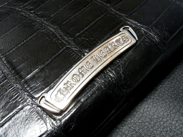 クロムハーツの最高級ウォレット アリゲーターレザー