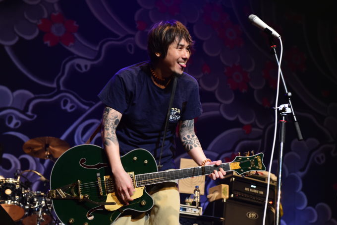 活動再開の真相から弾き語り生演奏まで！横山健がオールナイトニッポン