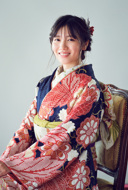 咲き誇る、青春。」櫻坂46・森田ひかるが表紙を飾る新スタイルフォト