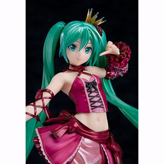 初音ミクがヴィンテージドレスでフィギュア化、再現度高いへそ出し衣装