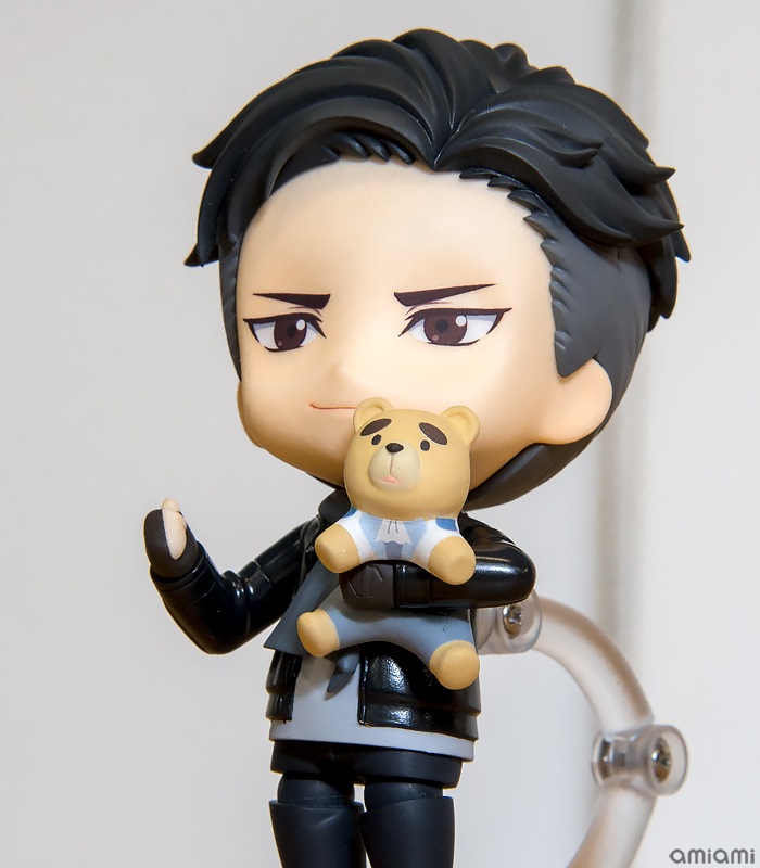 フォトレビュー】ねんどろいど『ユーリ！！！ on ICE』オタベック