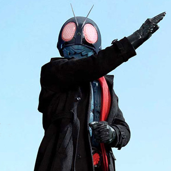 映画『シン・仮面ライダー』より、本郷猛が変身する「仮面ライダー」の