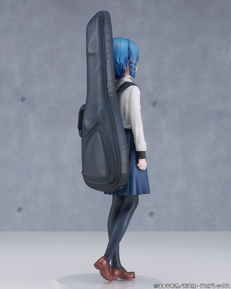 アニメ『ぼっち・ざ・ろっく！』より、「山田リョウ」が1/7スケールで