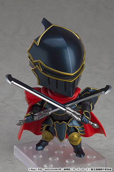 アニメ『オーバーロード』より、「漆黒の英雄 モモン」と「アルベド