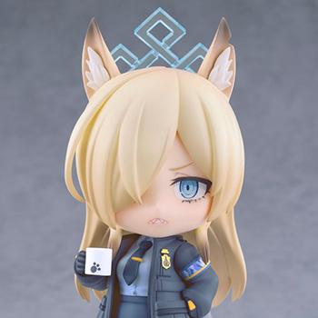 ブルーアーカイブ -Blue Archive-』より「早瀬ユウカ」が、デスク