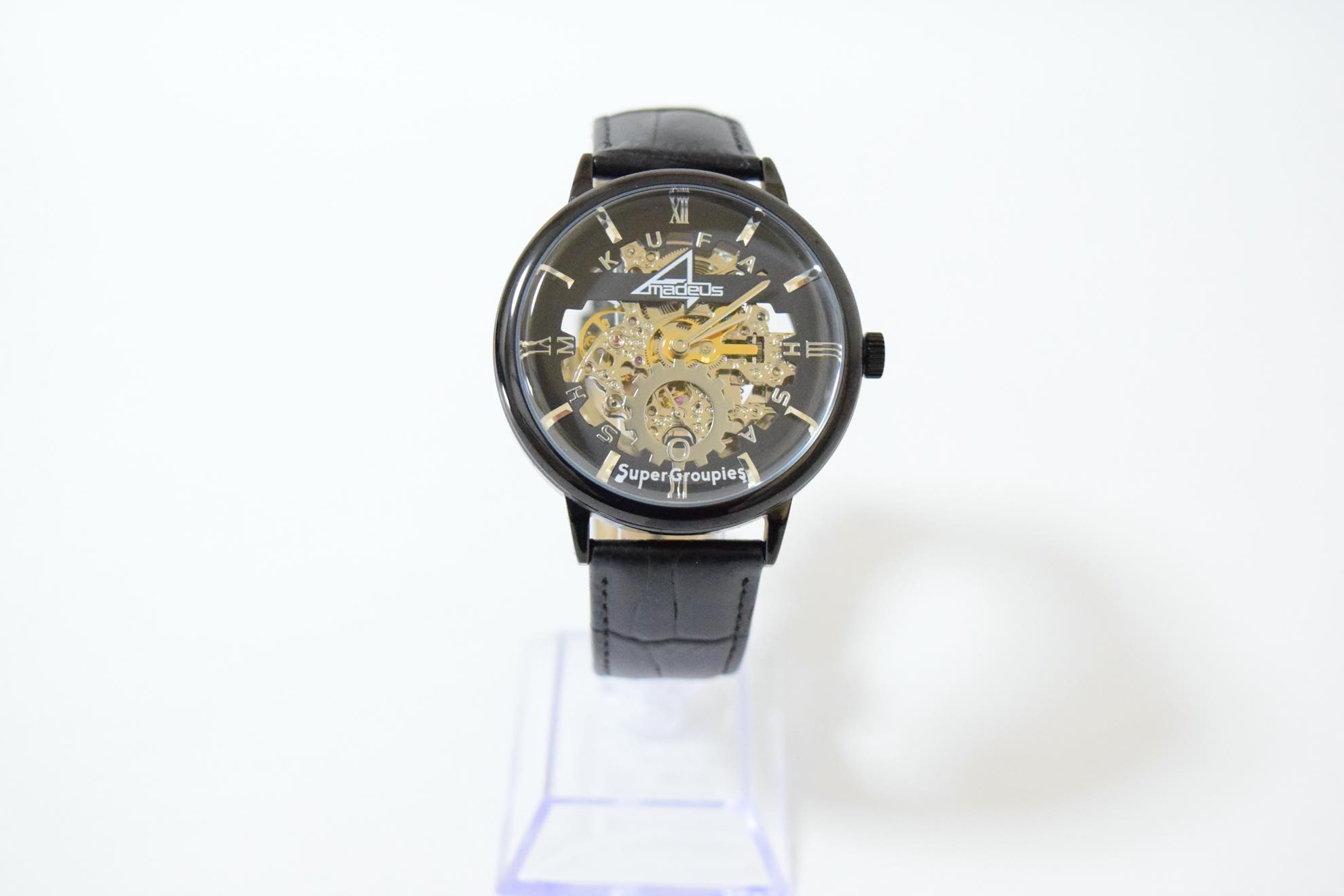 中二病の心を揺さぶられる⁉︎歯車が絡み合う構造がオシャレな『STEINS