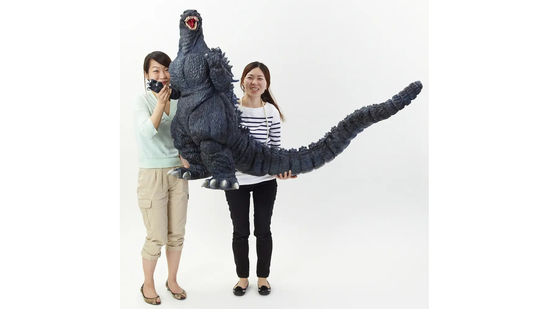 巨大なゴジラのソフビフィギュア「ゴジラ（1989）1／80ソフビキット